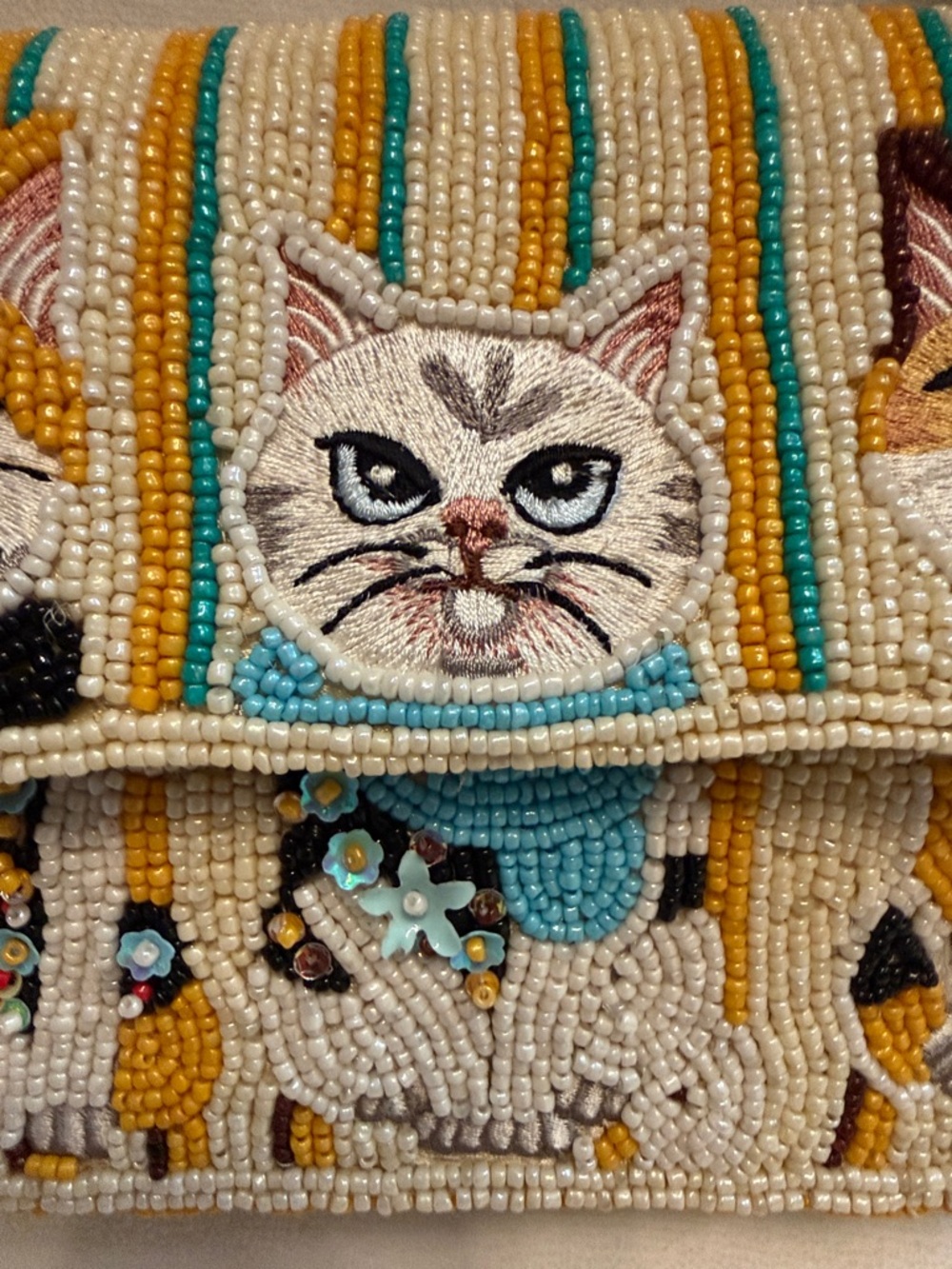 Beaded Cat Pattern Shoulder Bag - Picture 10 of 13